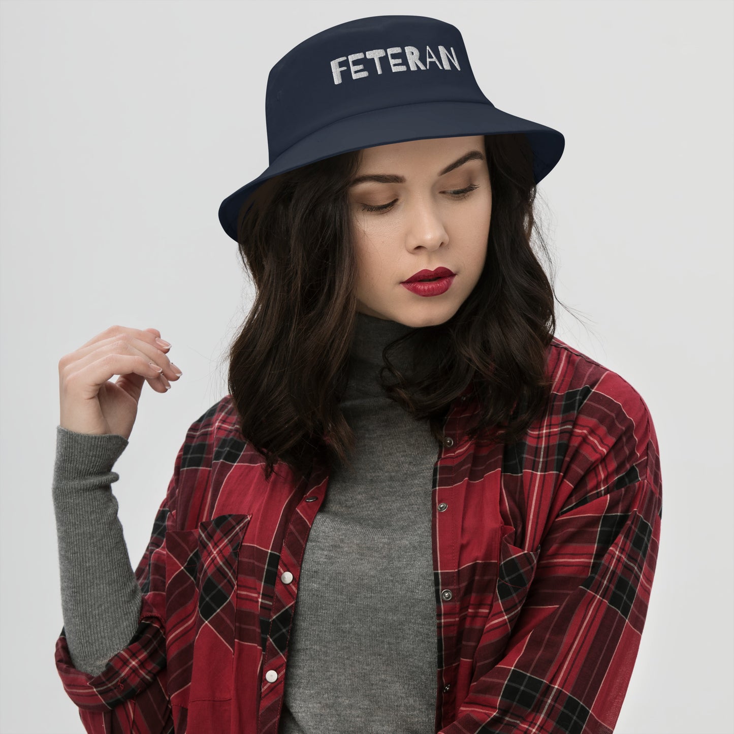 Feteran Bucket Hat